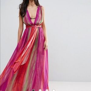 Absolutely gorgeous dress! Brand new. Colorful and fun.